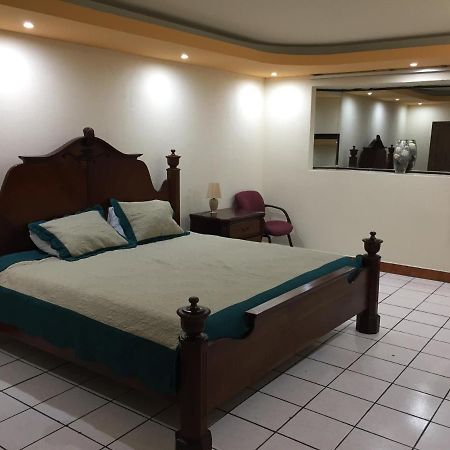Casa Irma Hotel Guatemala-Stad Buitenkant foto