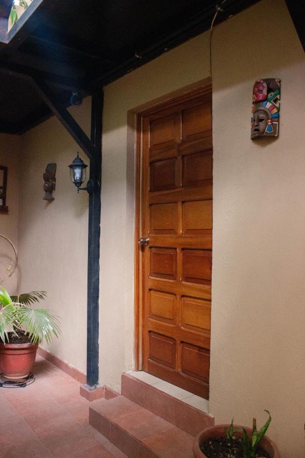 Casa Irma Hotel Guatemala-Stad Buitenkant foto